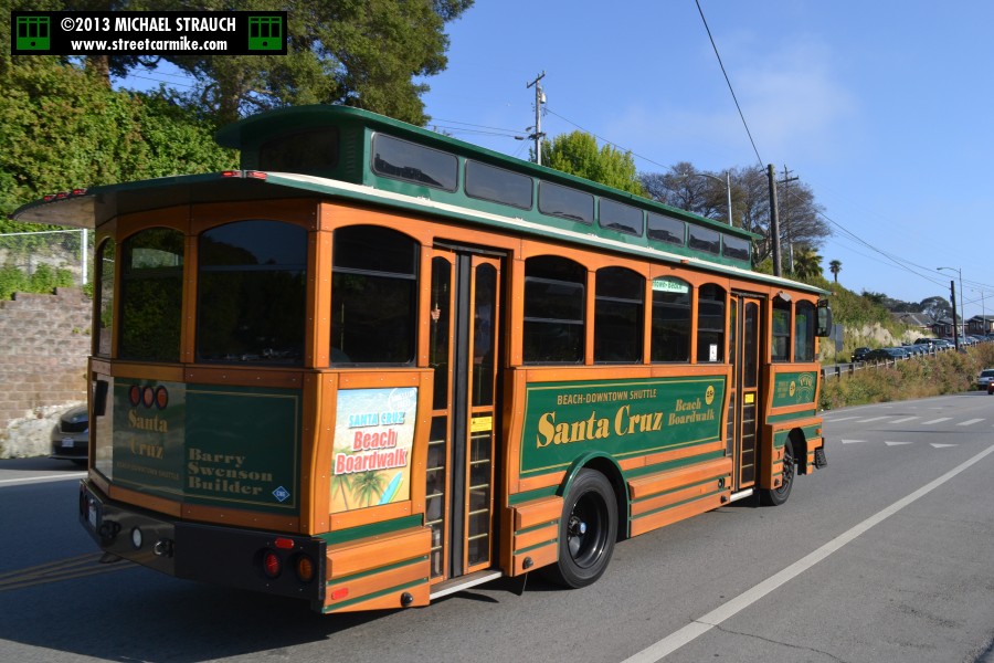Santa Cruz Trolley @ streetcarmike.com
